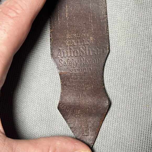 1938 Original Barber Shop Leather Razor Sharpening Strap-Autostrop Safety Razor - Picture 4 of 13
